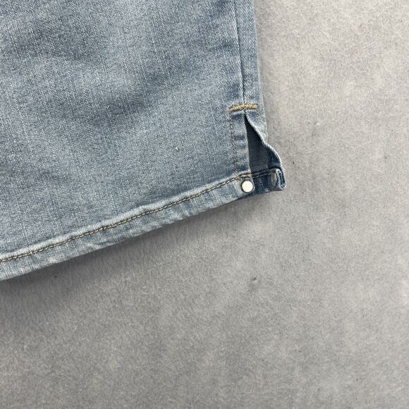 Gloria Vanderbilt Amanda Capri Jeans 12 All Around Slimming Effect Light Wash - Picture 8 of 16